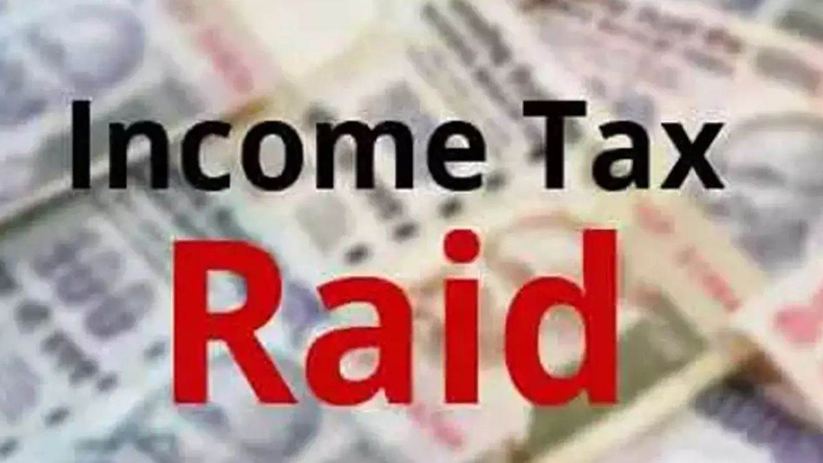 income tax raids on tehsildar offices uncover property deal irregularities