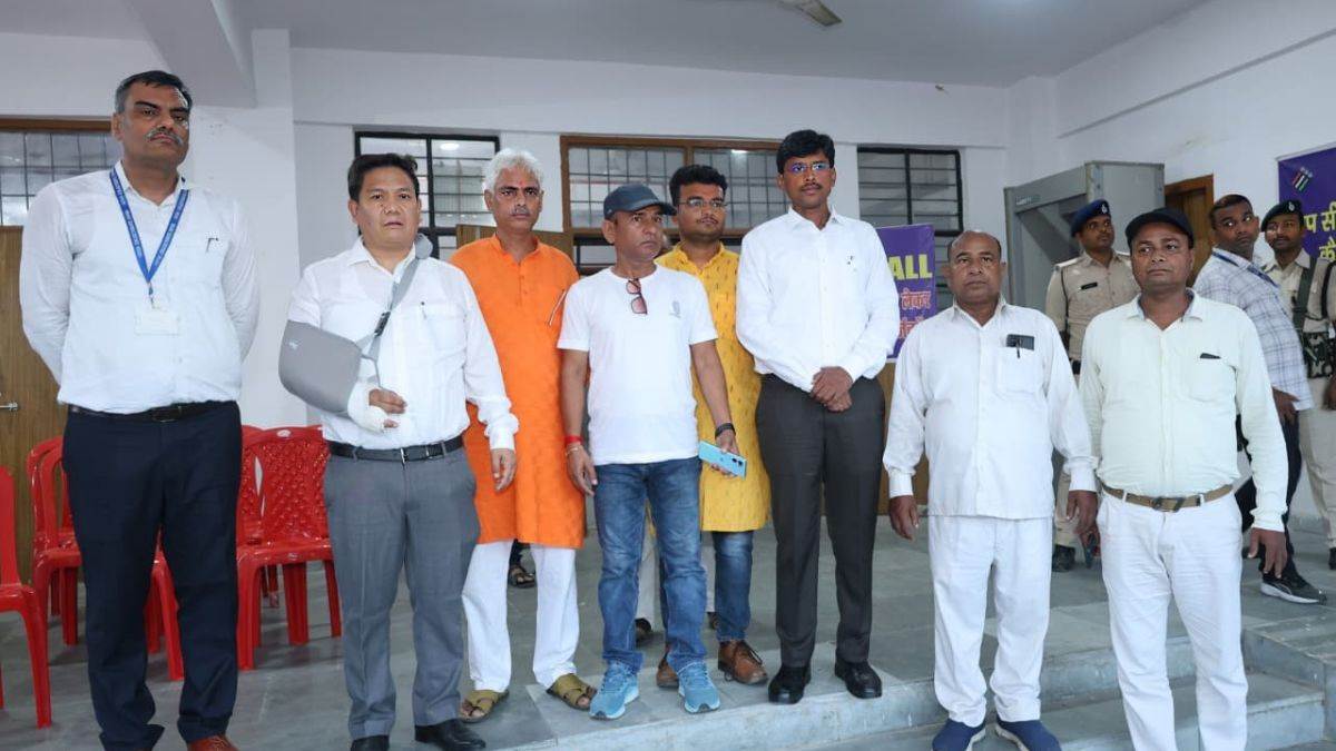 https://www.jagranimages.com/images/newimg/26092025/26_09_2025-updrai_24060418.jpg