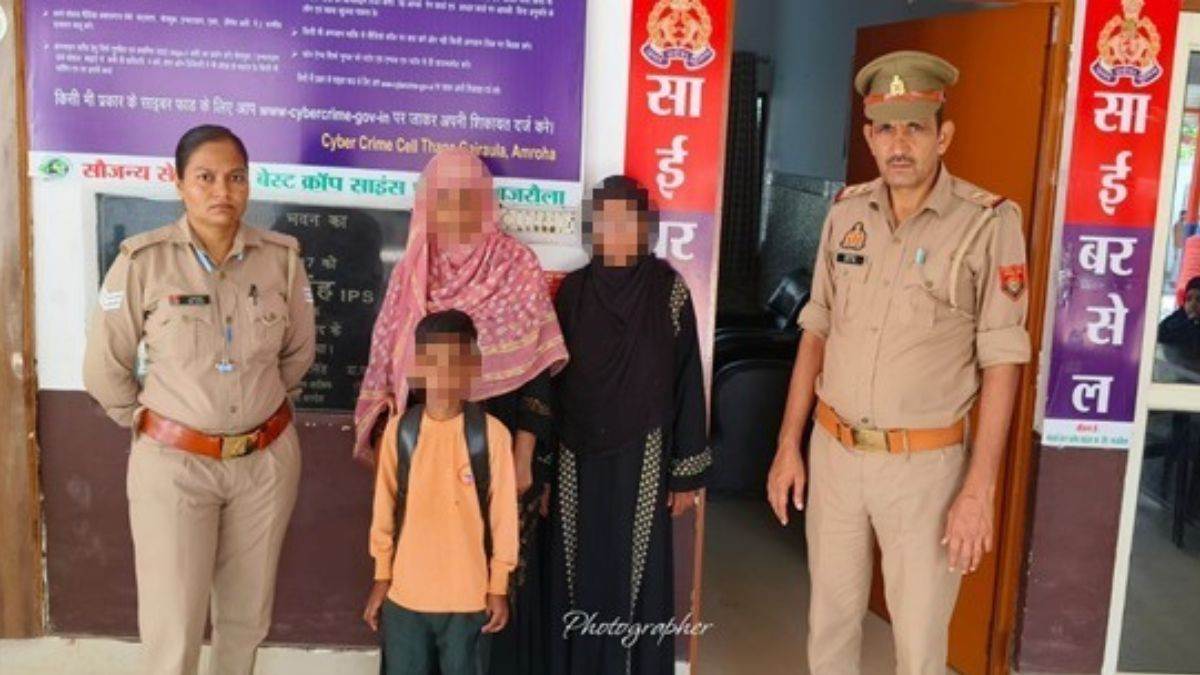 https://www.jagranimages.com/images/newimg/26092025/26_09_2025-uppolice_1_24060502.jpg