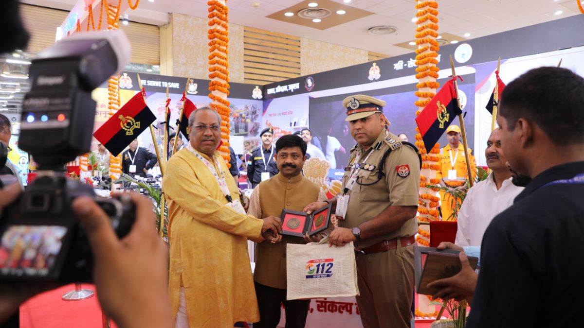 https://www.jagranimages.com/images/newimg/26092025/26_09_2025-uptrade_show_police_24060518.jpg