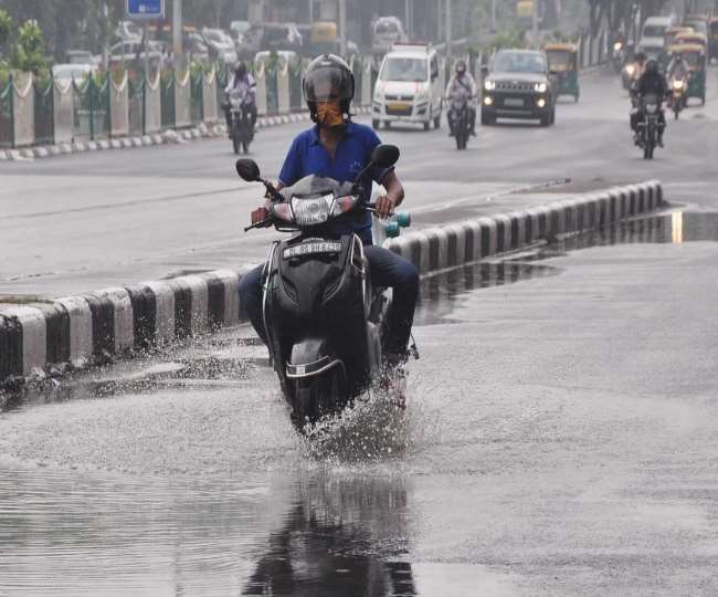 Delhi Weather &amp; Rain Update: दिल्ली में टूट सकता है कई वर्ष पुराना सालाना बारिश का रिकार्ड