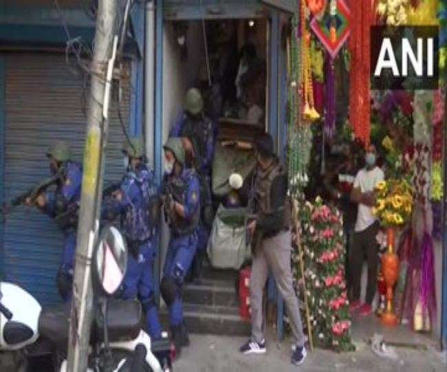 दिल्ली पुलिस ने सदर बाजार में आतंकी हमलों को लेकर किया मॉक ड्रिल