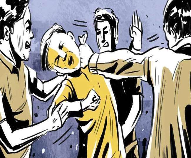 बदमाशों ने छात्र को घर में अकेला पाकर उसे बंधक बना लिया।