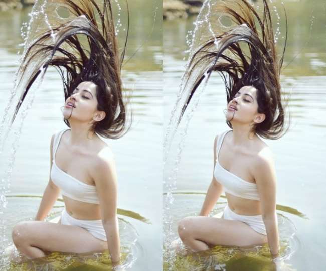 Photo credit - urfi javed Insta Account