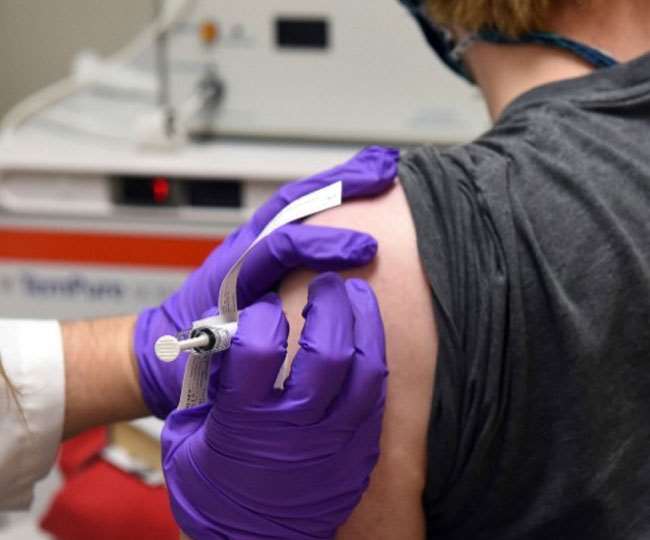 https://www.jagranimages.com/images/newimg/26102021/26_10_2021-vaccination_22152977.jpg
