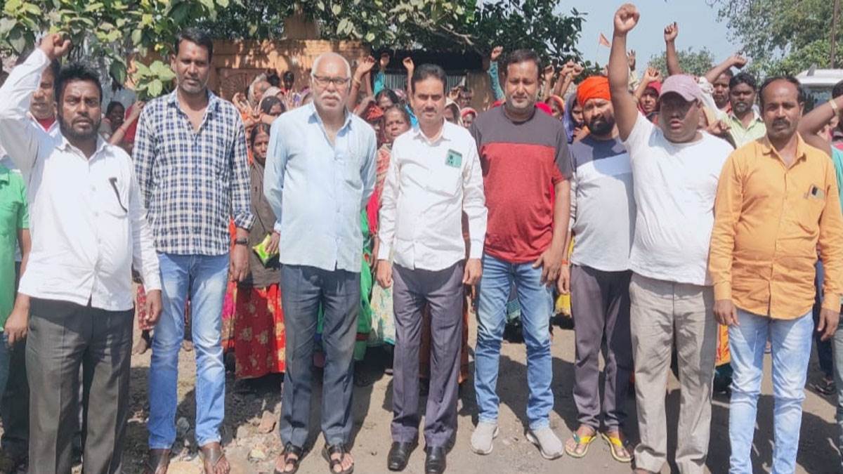 jharia fire area bccl management wanted to shift people forcefully dhanbad jharkhand news