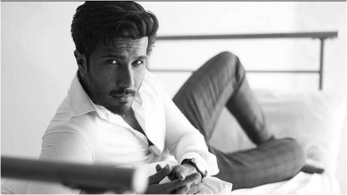 https://www.jagranimages.com/images/newimg/26102022/26_10_2022-feroze_khan_23163150.jpg