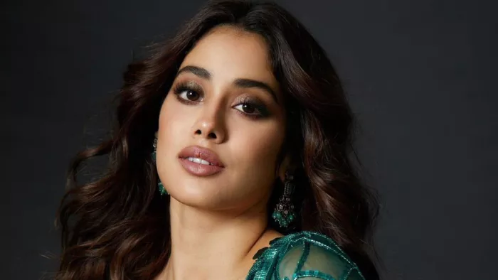 Janhvi Kapoor Trolled: जाह्नवी कपूर फिल्म एक्ट्रेस है।