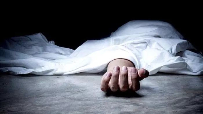 महिला ने दुष्कर्म और छेड़छाड़ के आरोप में फंसाने की दी धमकी, युवक ने फांसी लगाकर दी जान