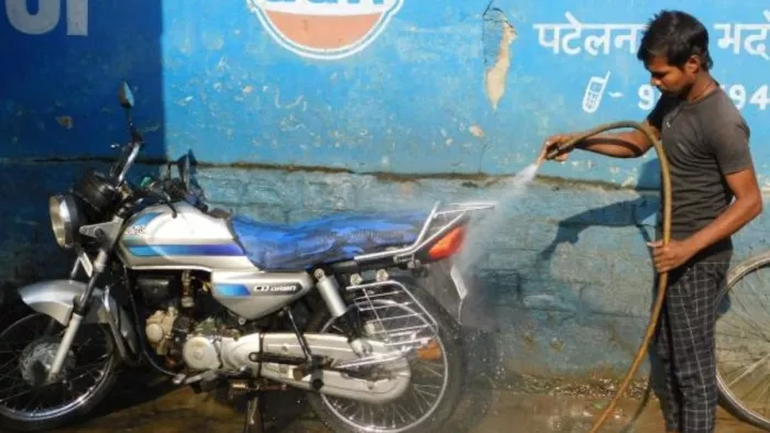 How to remove water from bike tank, See Process