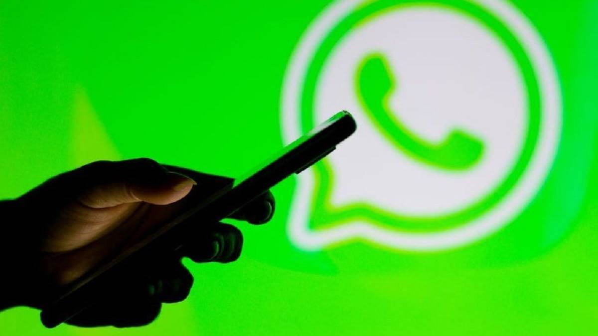 it ministry asks whatsapp for cause of tuesday services outage