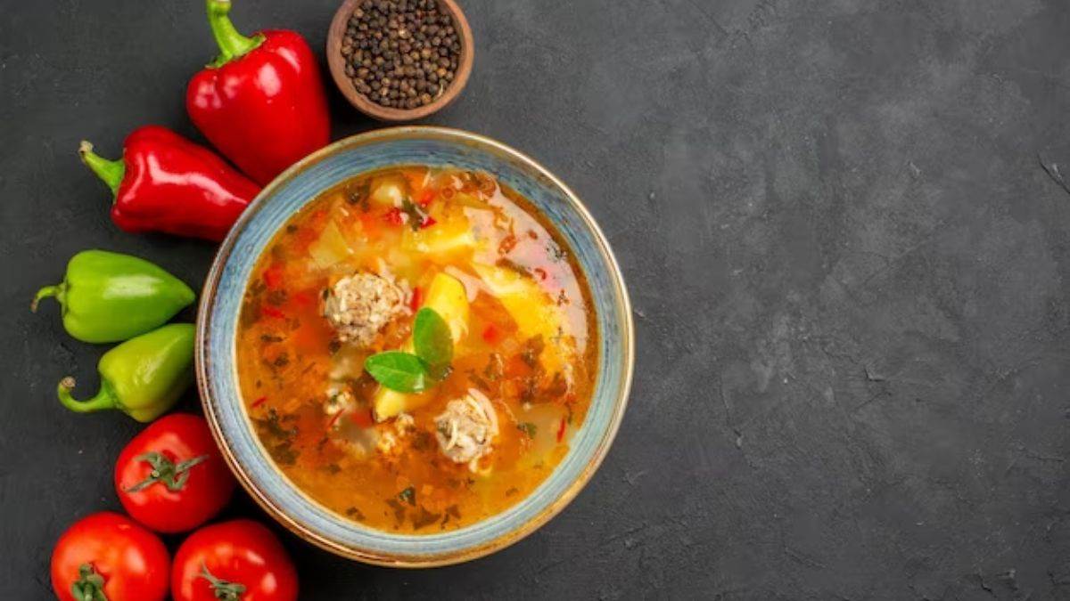 amazing benefits of chicken soup know here its easy recipe