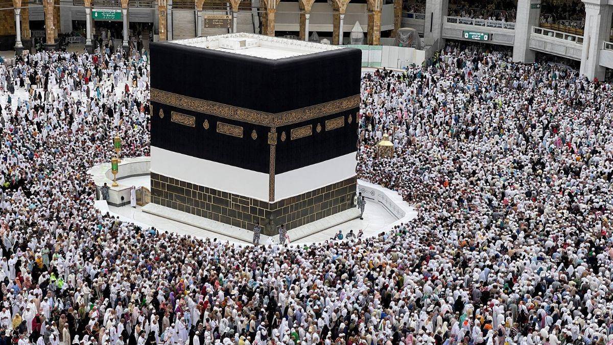 https://www.jagranimages.com/images/newimg/26102023/26_10_2023-hajj_fraud_23566036.jpg