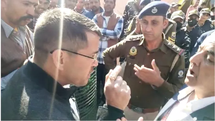 कुल्लू दशहरा में देवी-देवताओं के स्थान को लेकर विवाद