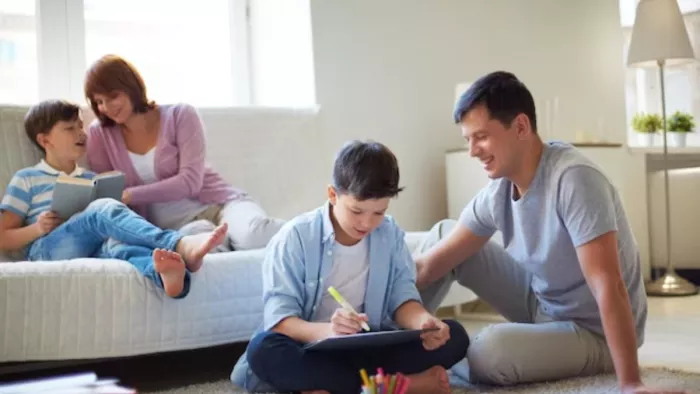 Parenting Tips: इस तरह बच्चे को बनाएं कॉन्फिडेंट