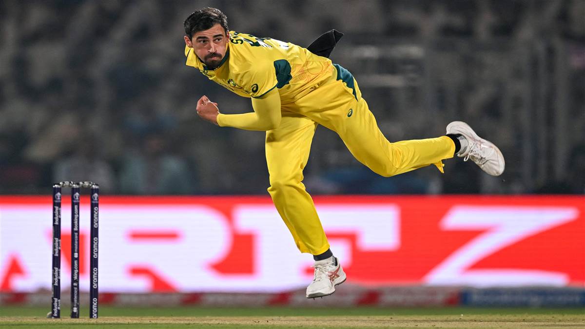 https://www.jagranimages.com/images/newimg/26102023/26_10_2023-starc_23565103.jpg