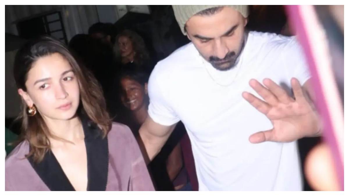https://www.jagranimages.com/images/newimg/26102024/26_10_2024-alia_bhatt_and_ranbir_kapoor_23822003.jpg