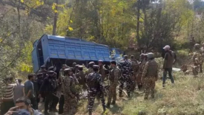 Jammu Kashmir News: वाहन पलटने से एक जवान बलिदान, कई घायल। (फाइल फोटो)