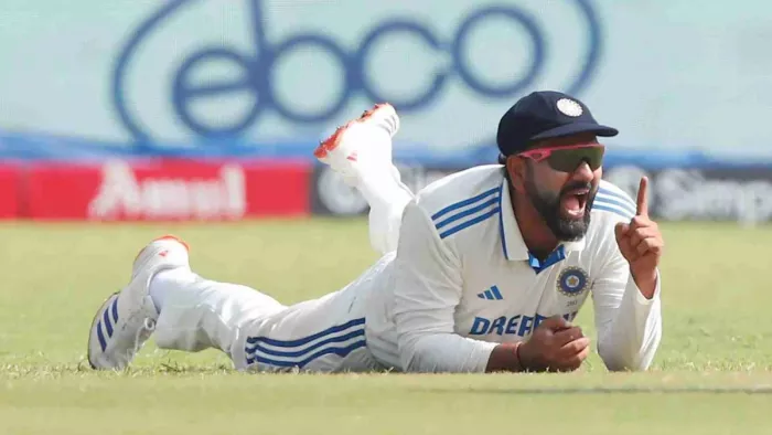 न्यूजीलैंड के खिलाफ मैच को दौरान रोहित शर्मा। फोटो- BCCI