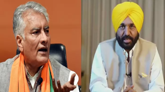 कांग्रेस प्रदेश अध्यक्ष सुनील जाखड़ और मुख्यमंत्र भगवंत मान (फाइल फोटो)