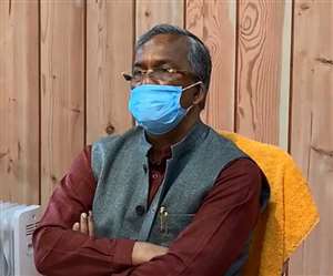 राज्य में कुछ दिनों के लिए रात्रि कर्फ्यू के विकल्पों पर विचार चल रहा है।