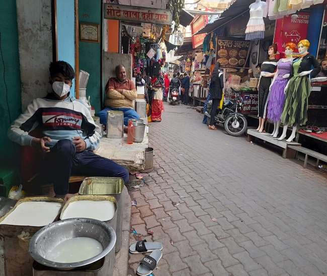 अलीगढ़ में खास है दही वाली गली, जहां दुकानें है तरहतरह की Aligarh news