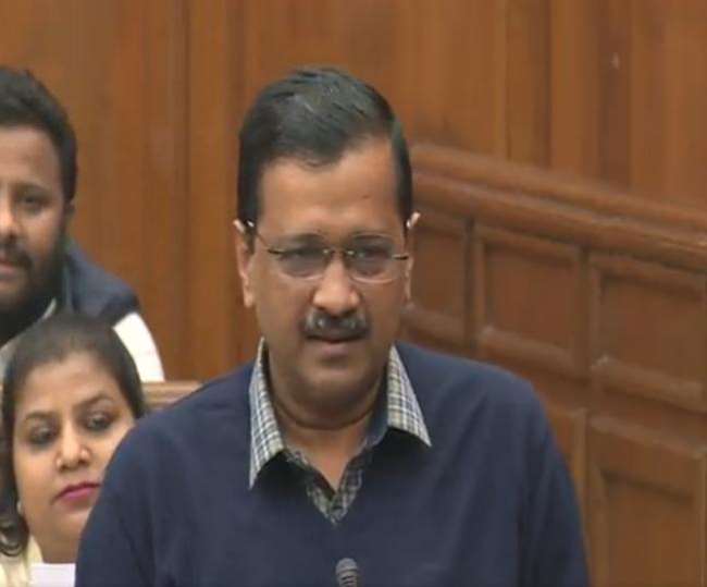 दिल्ली विधानसभा के विशेष सत्र में मुख्यमंत्री अरविंद केजरीवाल का संबोधन।