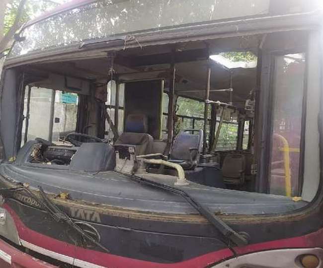 कंपनी नगर निगम के खिलाफ दायर किए गए केस को भी वापस लेने पर राजी हो गई है।