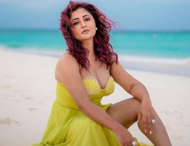 https://www.jagranimages.com/images/newimg/26112021/26_11_2021-rashami_bb_15_22241042.jpg