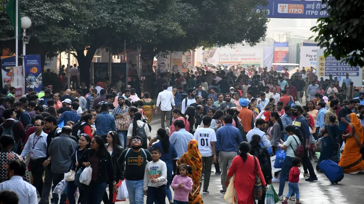 Delhi Trade Fair 2022: रविवार को है ट्रेड फेयर का आखिरी दिन, मेले में छूट से बढ़ी लोगों की भीड़