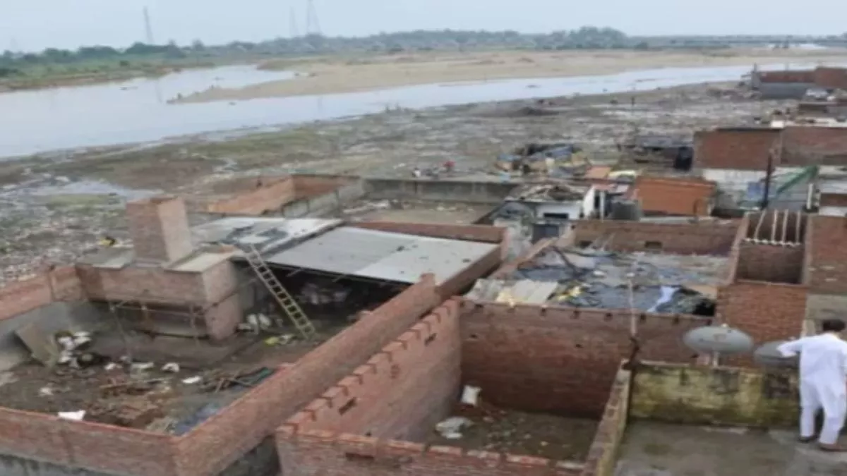 Moradabad News: अफसरों की नाकामी से दो नदियों के किनारे बस गया अवैध शहर, खतरे में गागन नदी का वजूद
