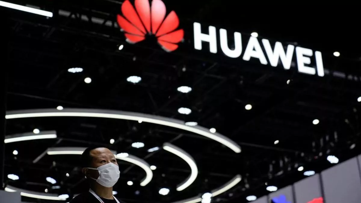 US FCC ने Huawei और ZTE संचार उपकरणों की अमेरिकी खरीद पर प्रतिबंध लगाया