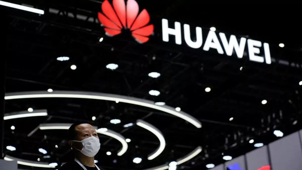 US FCC ने Huawei और ZTE संचार उपकरणों की सभी अमेरिकी खरीद पर प्रतिबंध लगाया