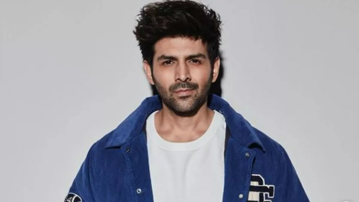 Kartik Aaryan Video: आनंद एल राय के ऑफिस से बाहर आते हुए स्पॉट कार्तिक आर्यन, कयासों का दौर शुरू