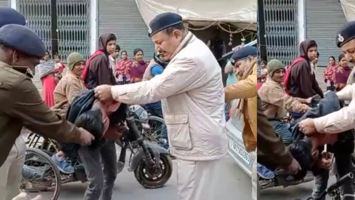 बीच सड़क पर युवक को पुलिसवालों ने जमकर धुना, बिहार में नशा विमुक्ति रैली के दौरान  हुई घटना - The policemen thrashed the young man in the middle of the road  Incident