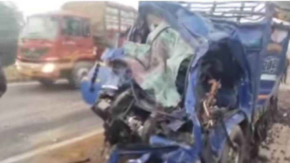 https://www.jagranimages.com/images/newimg/26112023/26_11_2023-basti_accident_news_23589806.jpg