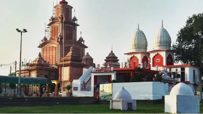 Jhiri Mela 2023: सोमवार सुबह तालाब में डुबकी लगाकर लेंगे बाबा जित्तो आशीर्वाद। फाइल फोटो