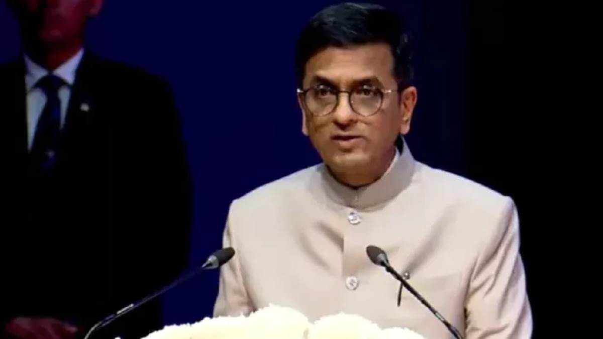 https://www.jagranimages.com/images/newimg/26112024/26_11_2024-cji_chandrachud_23837524.jpg