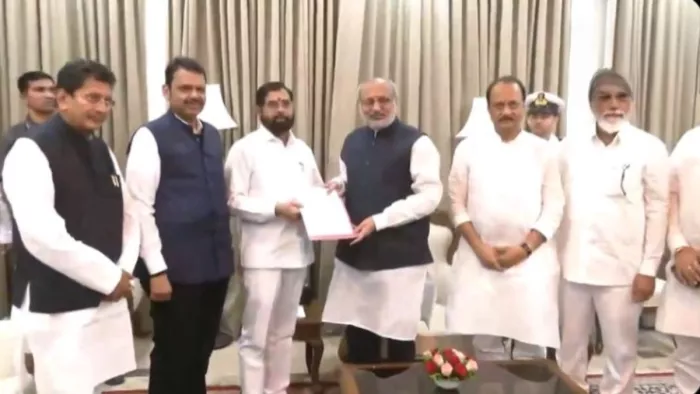 एकनाथ शिंदे ने दिया सीएम पद से इस्तीफा (फोटो ANI)