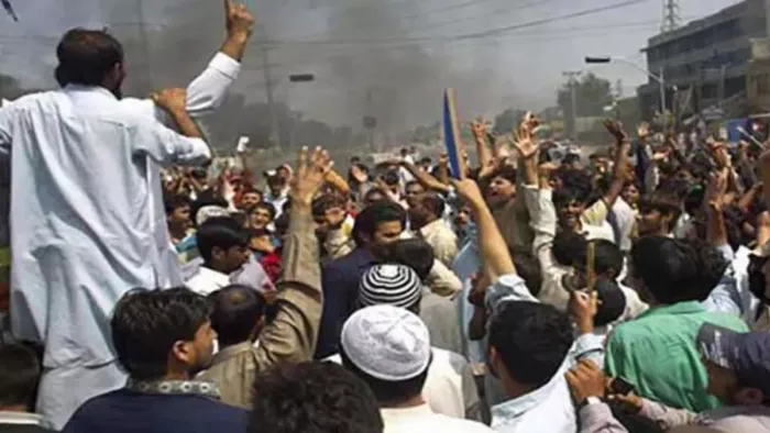 Imran Khan supporters March इमरान समर्थकों का हंगामा। (फाइल फोटो)