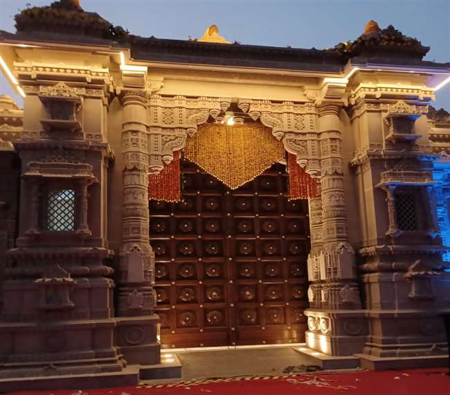 वाराणसी में श्रीकाशी विश्वनाथ धाम में सभी द्वार का होगा नामकरण, सभी