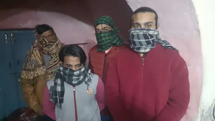 Agra News: आगरा पुलिस ने देह व्यापार में पकड़े आरोपित।