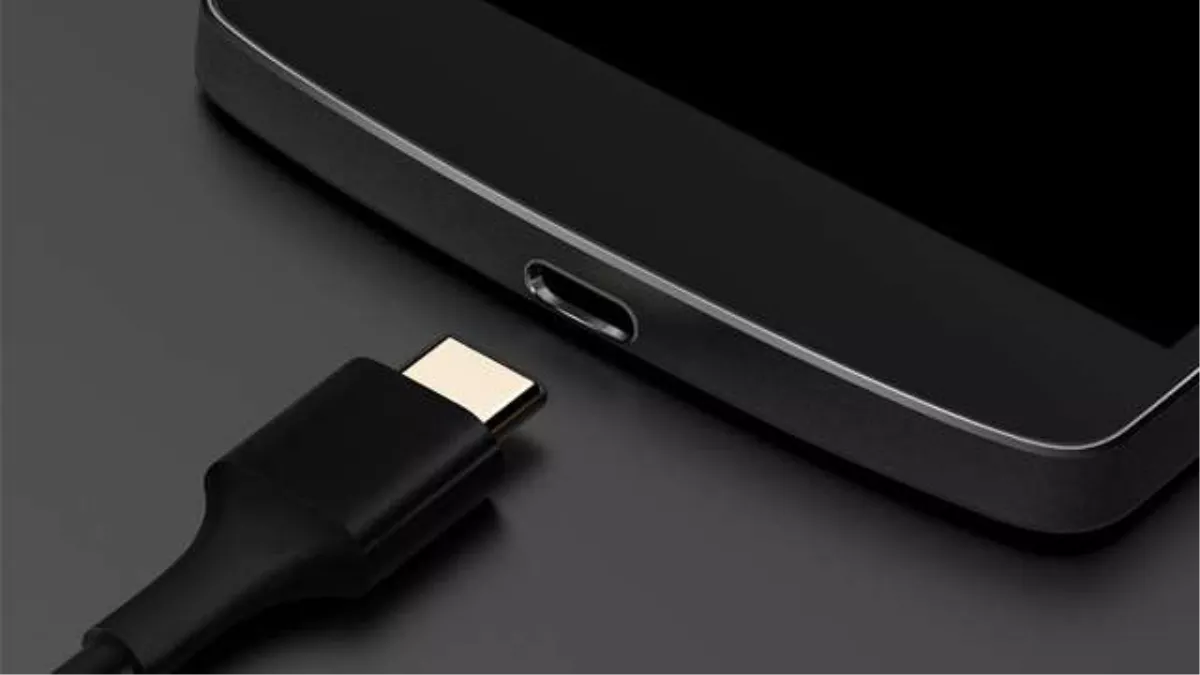 BIS ने पेश किए USB टाइप-C चार्जिंग पोर्ट के मानक, मोबाइल फोन हो या टैबलेट- सबका चार्जर एक - Bureau of Indian Standards gives new standard for USB Type- C charging port,