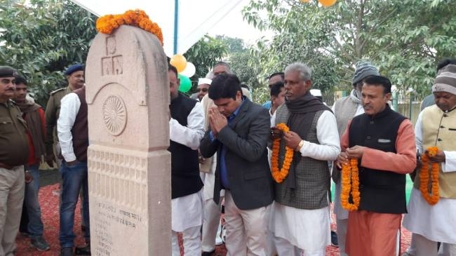 प्रखंडों में धूमधाम से मनाया गया गणतंत्र दिवस समारोह