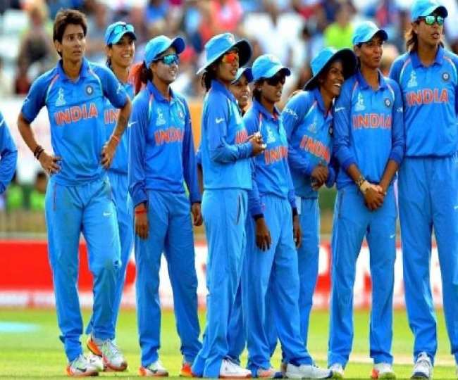 भारतीय महिला क्रिकेट टीम की खिलाड़ी (एपी फोटो)