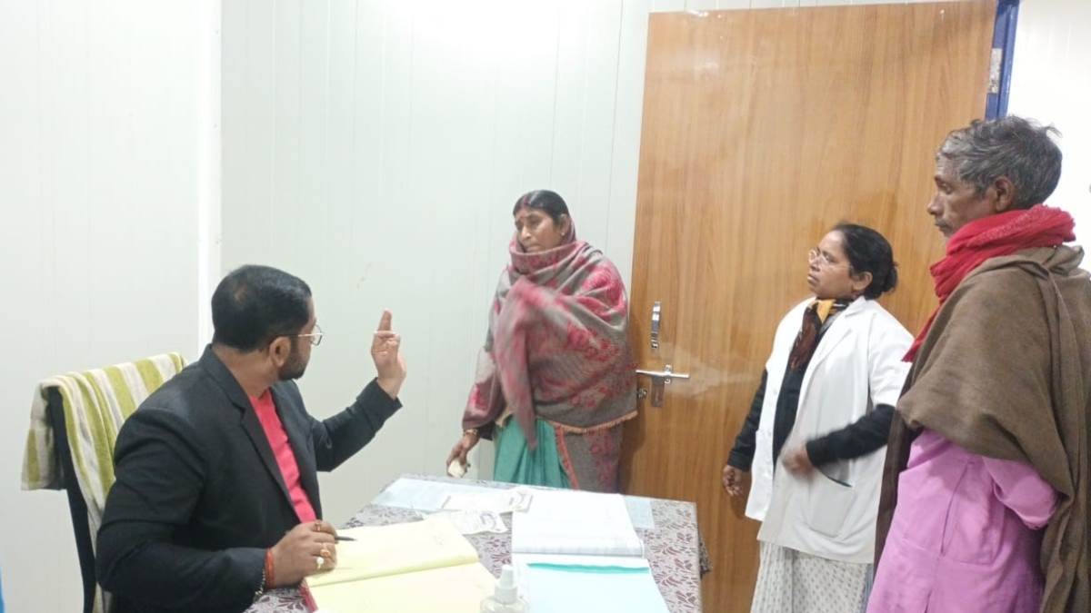 asha took 2 thousand on name of delivery in bagaha hospital