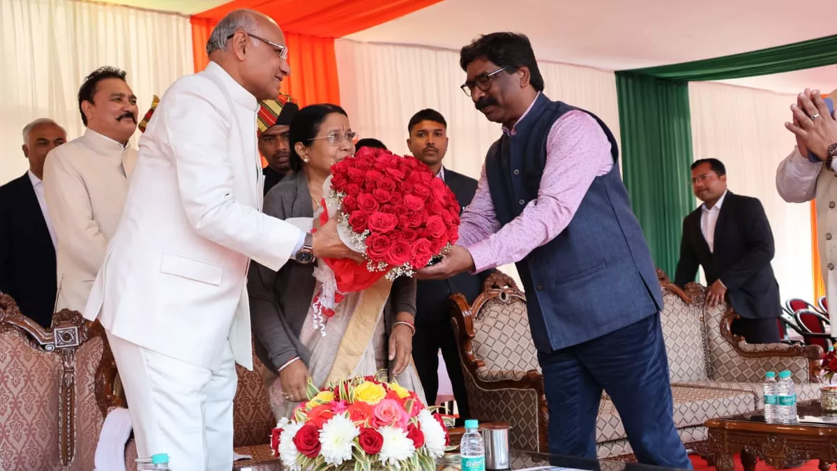गणतंत्र दिवस के अवसर पर राजभवन के अशोक वाटिका में एट-होम तथा सामूहिक बैंड डिस्प्ले कार्यक्रम का आयोजन हुआ।