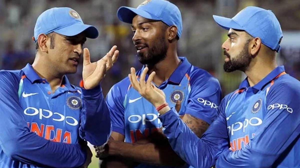 https://www.jagranimages.com/images/newimg/27012023/27_01_2023-dhoni_and_kohli_23310202.jpg