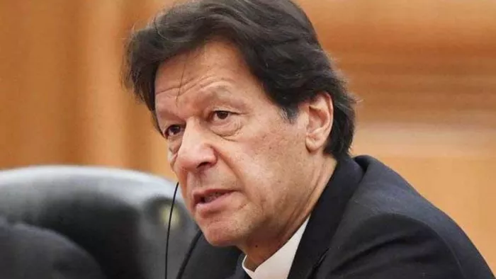 PTI नेता फवाद चौधरी की गिरफ्तारी के बाद इमरान खान ने कहा, मुझे चुप कराने की कोशिश की जा रही