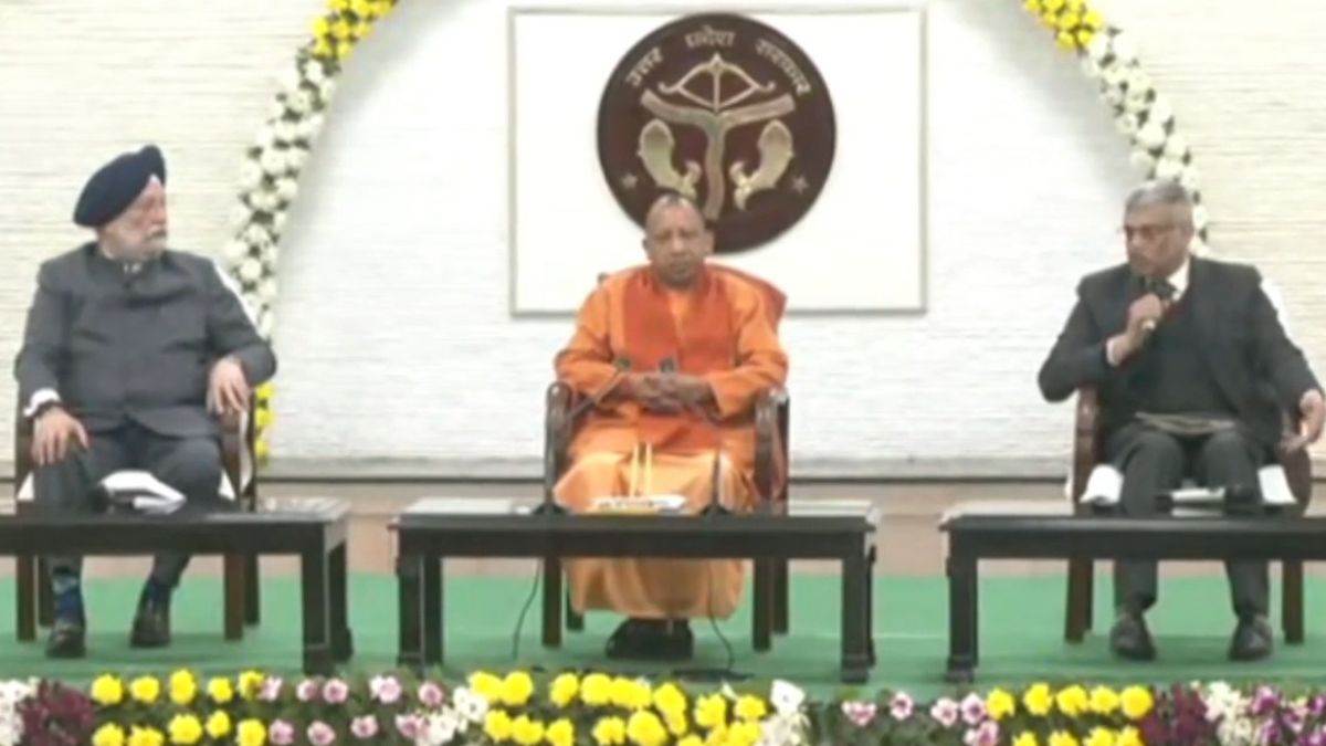 https://www.jagranimages.com/images/newimg/27012024/27_01_2024-cm_yogi_lucknow__2_23639135.jpg